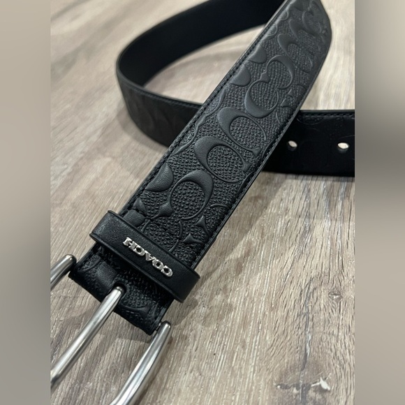 Coach Small Black Embossed Patterned Leather Belt with Silver Stamped Buckle - Picture 3 of 8